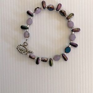 Purple / blue glass beads bracelet